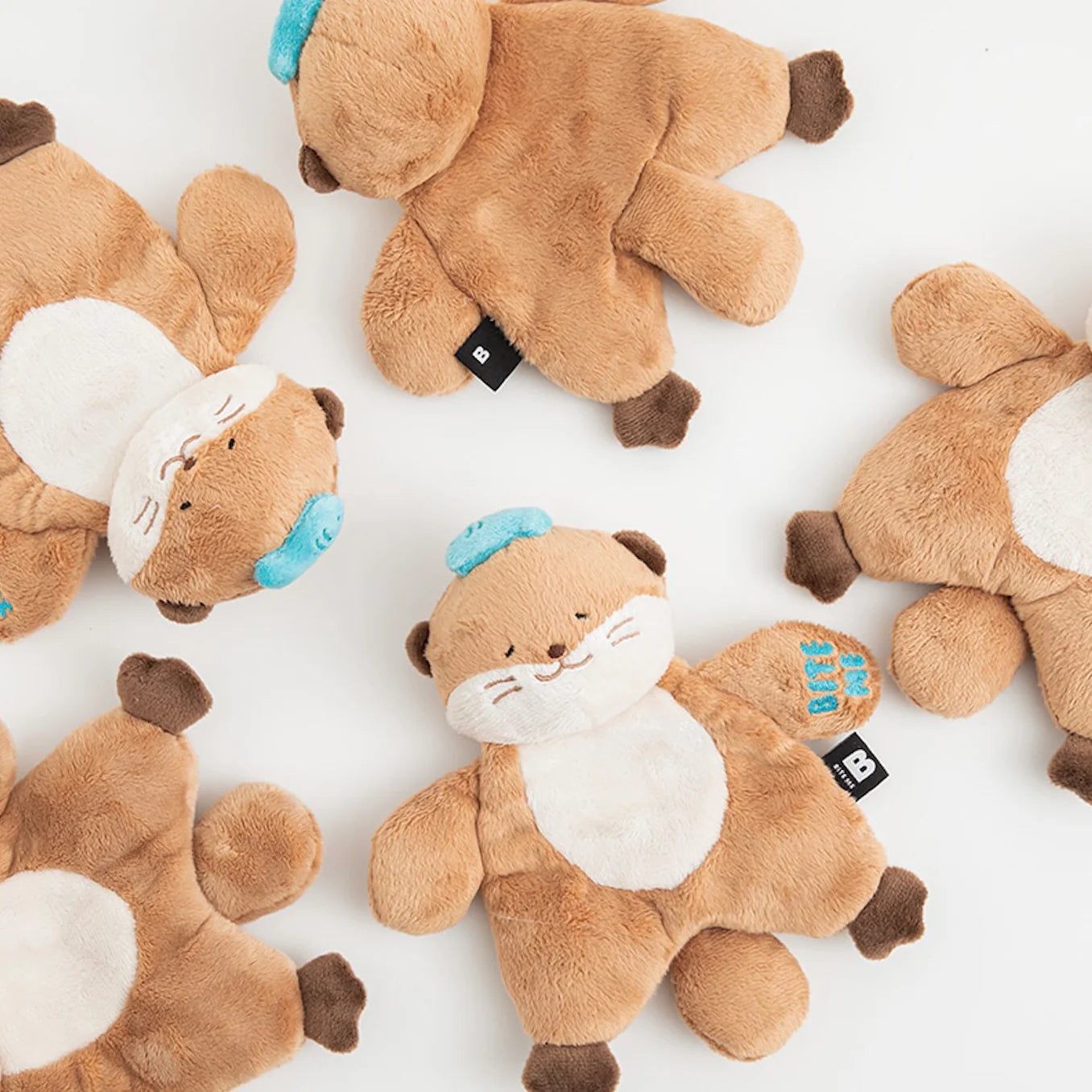 Hug Me Rope Tug Toy - Sea Otter