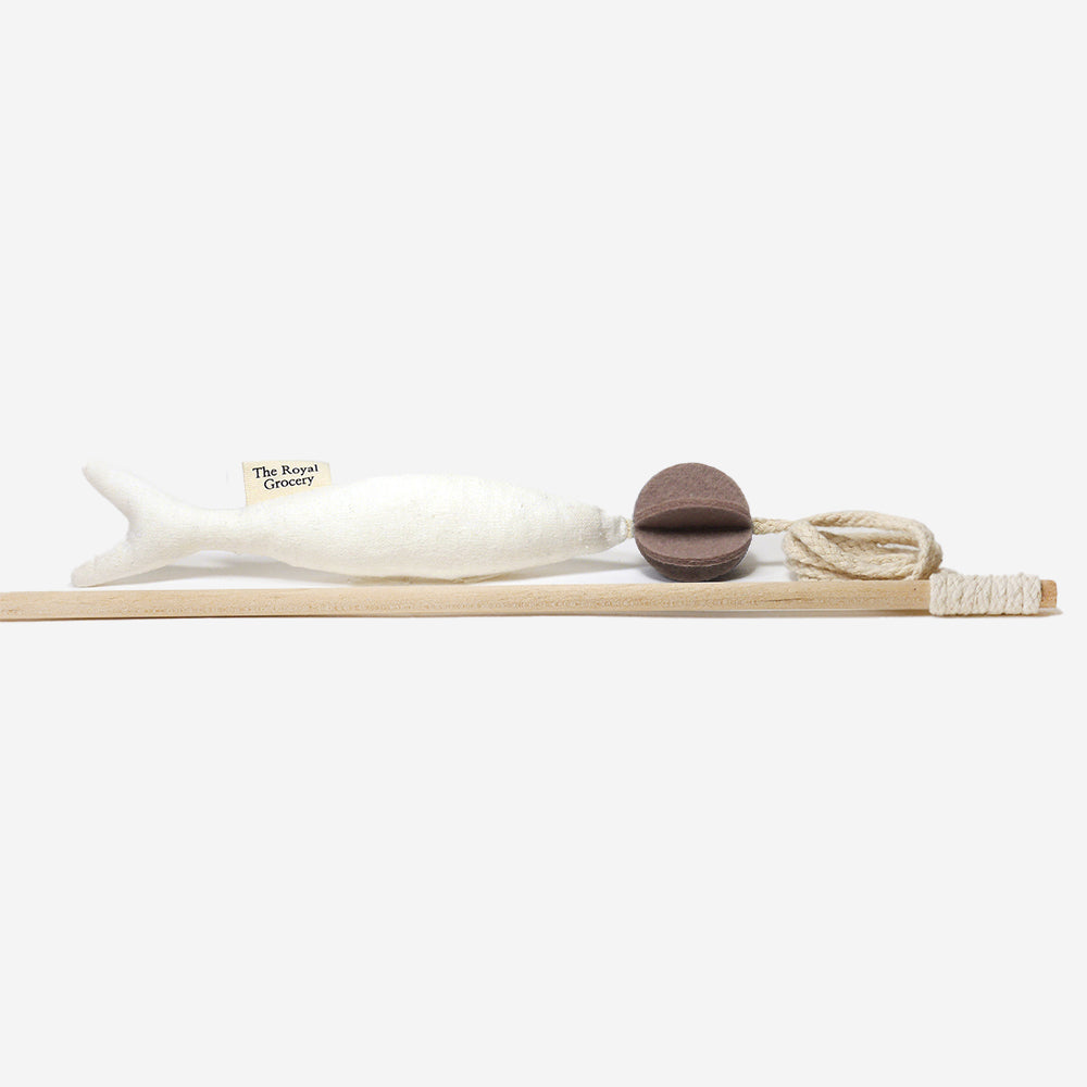 Fish and Chews Cat Toy- Ivory